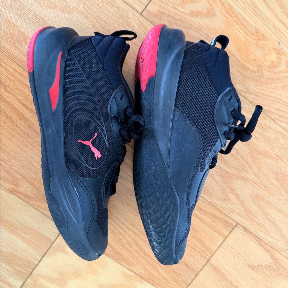 Boys size 2 Puma sneakers